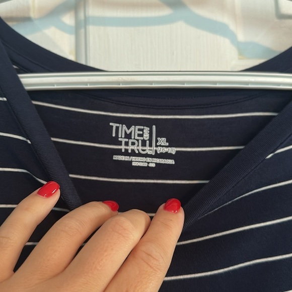 Time & Tru XL Navy and white stripes tunic tee - Picture 3 of 3